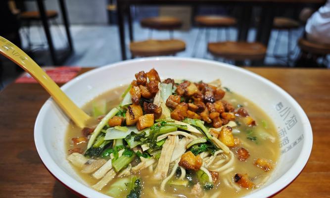 狗狗发奶汤品推荐 营养丰富的催乳食谱指南