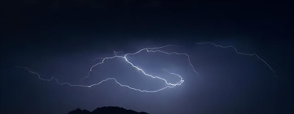 为什么人们害怕打雷？雷电恐惧的心理成因与应对方法